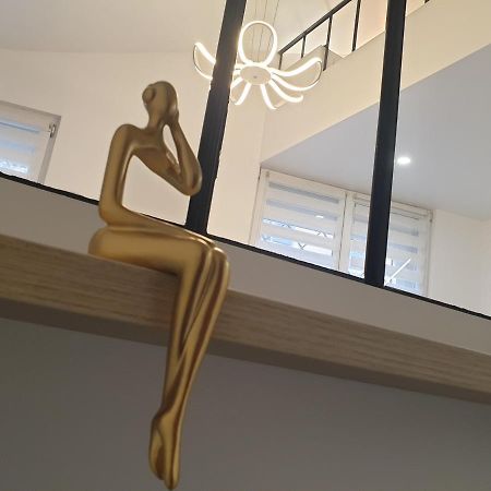 Mezza'Nimes Apartment ภายนอก รูปภาพ