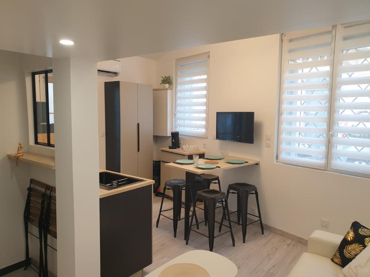Mezza'Nimes Apartment ภายนอก รูปภาพ